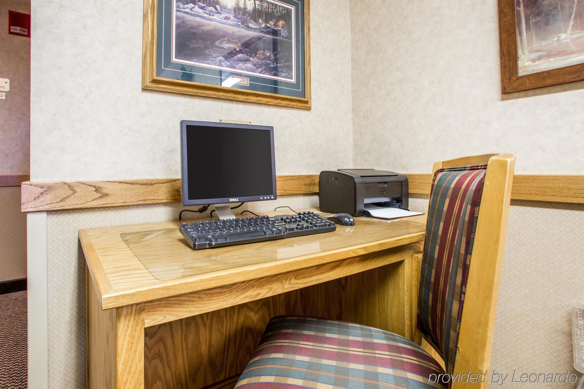 Quality Inn Айронвуд Экстерьер фото