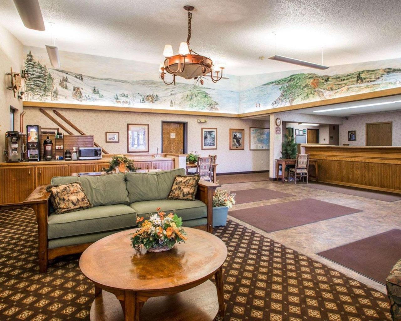 Quality Inn Айронвуд Экстерьер фото